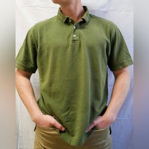 Green Polo short sleeve.